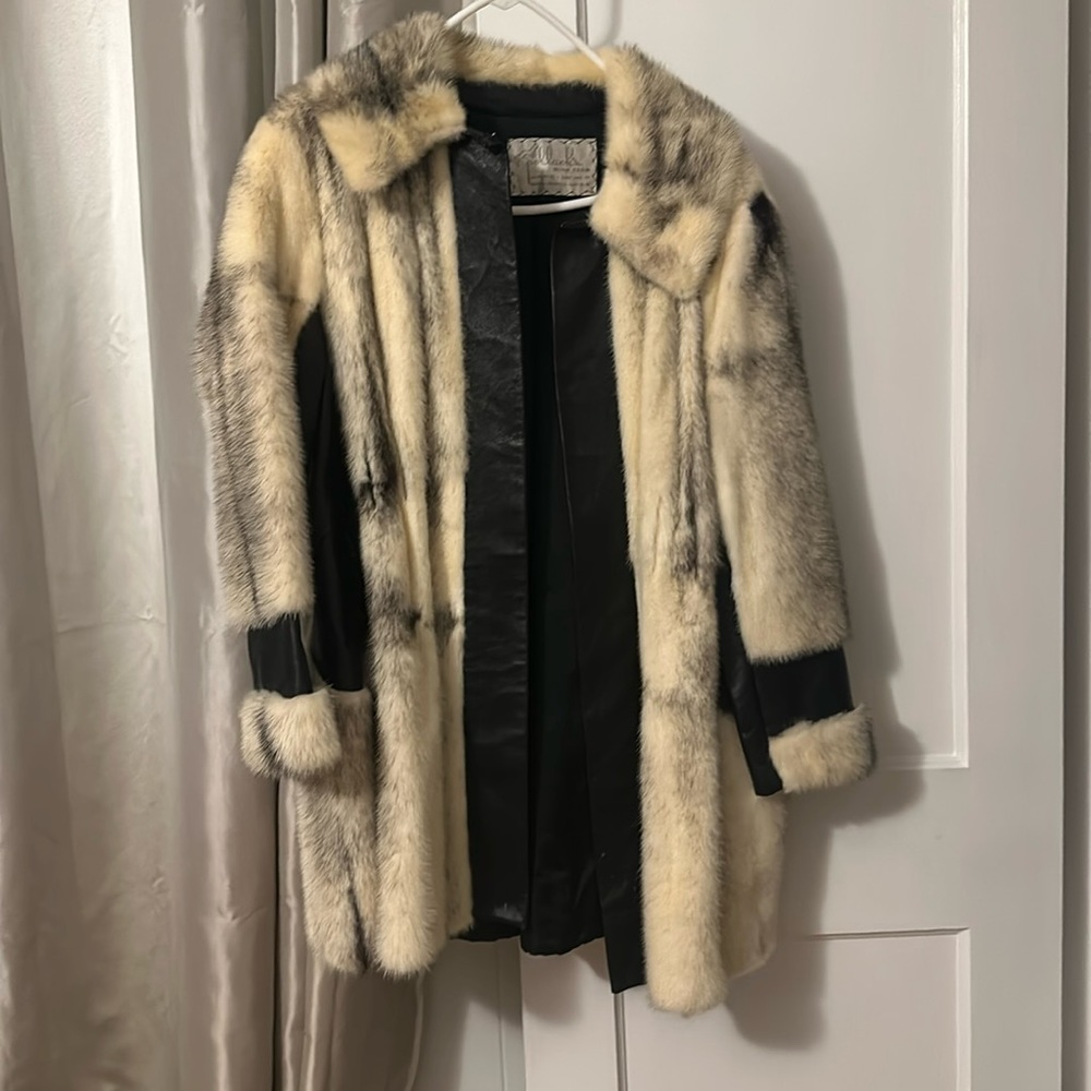 Size small mink farm fur coat